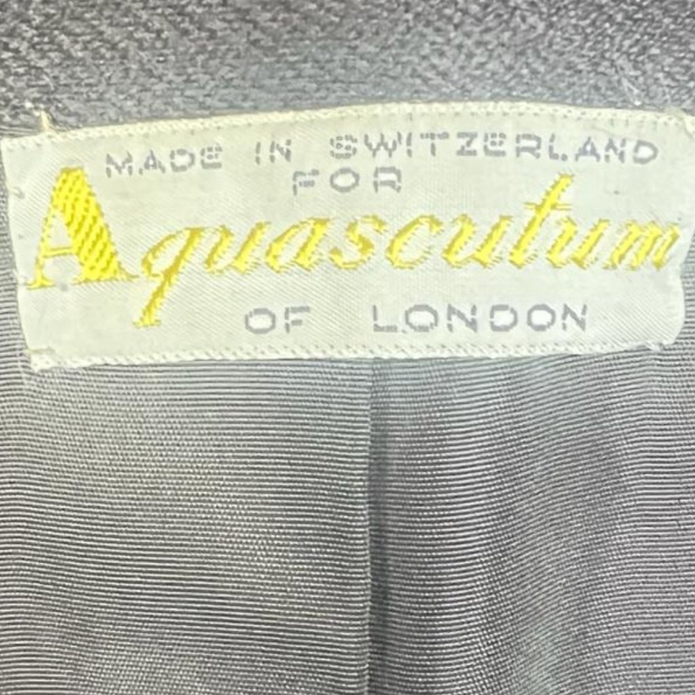 Aquascutum Brown Wool Vintage Overcoat, Stunning Condition, Made in Switzerland - Picture 5 of 9